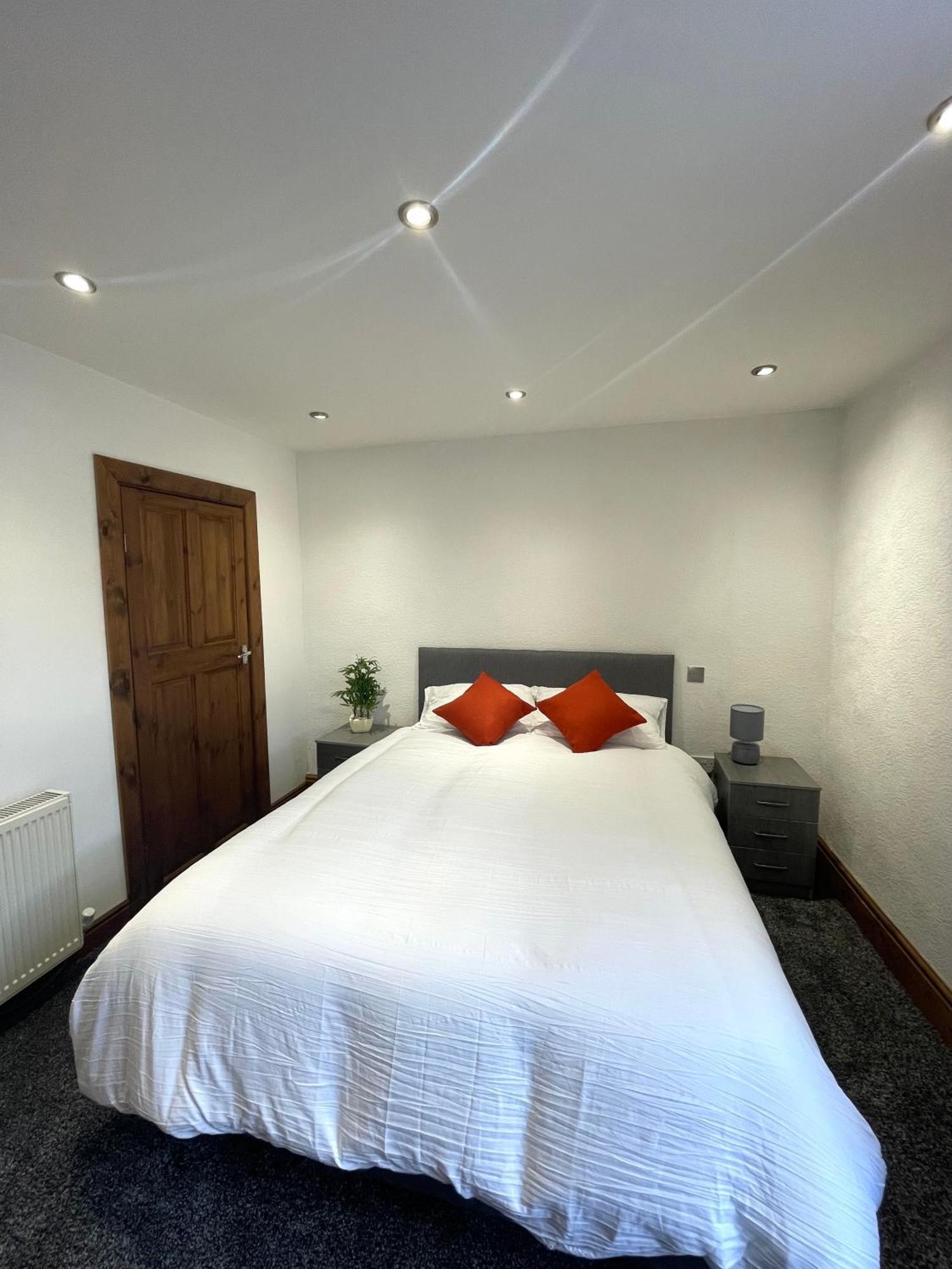 The Home Away From Home Great Harwood Bagian luar foto